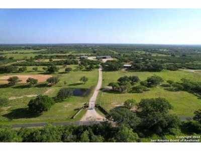 Home For Sale in Yancey, Texas