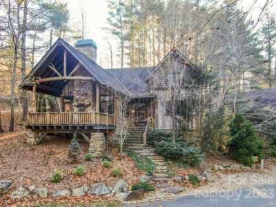 Home For Sale in Black Mountain, North Carolina