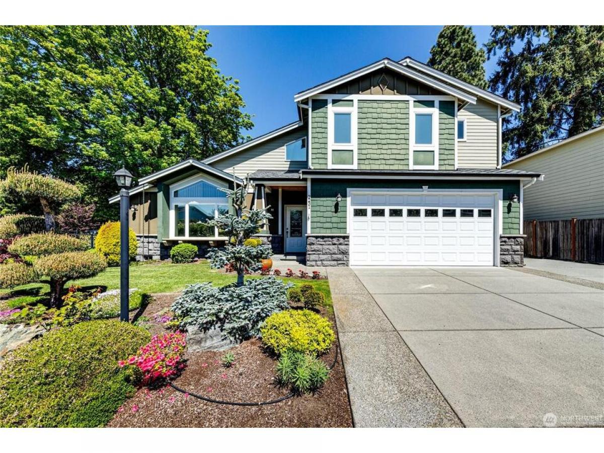 Picture of Home For Sale in Lynnwood, Washington, United States