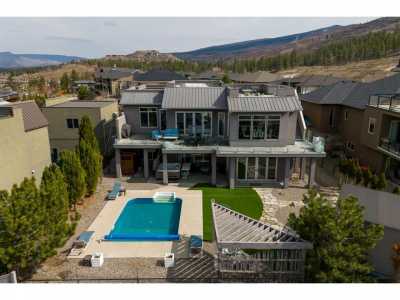 Home For Sale in Kelowna, Canada