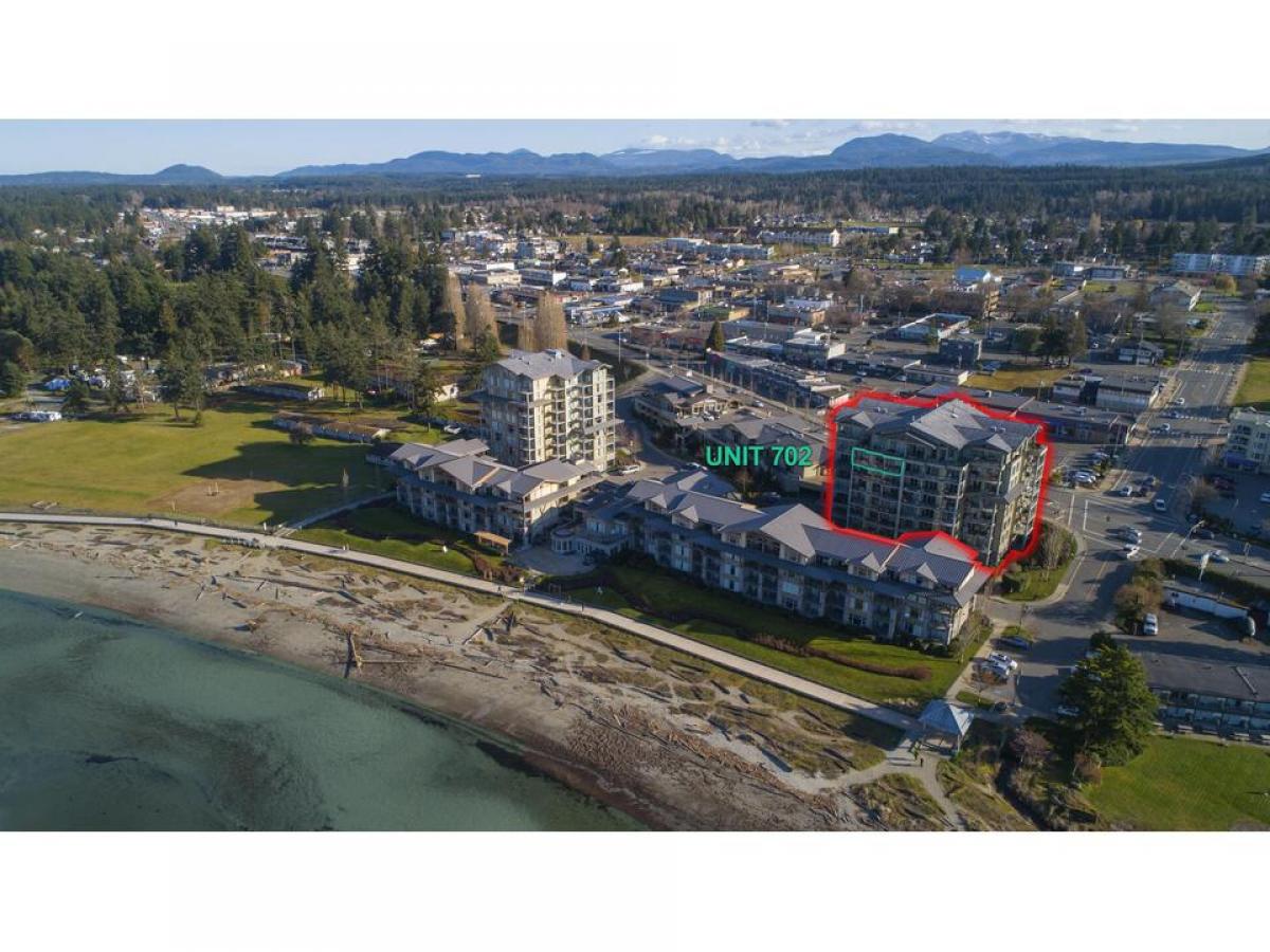 Picture of Condo For Sale in Parksville, British Columbia, Canada