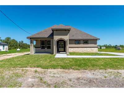 Home For Sale in Dayton, Texas