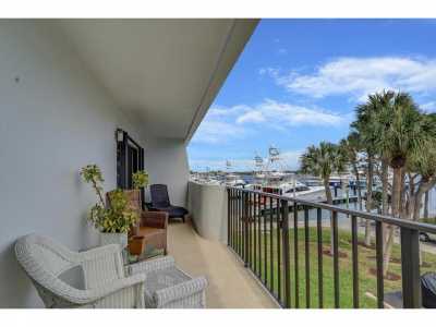 Condo For Sale in North Palm Beach, Florida