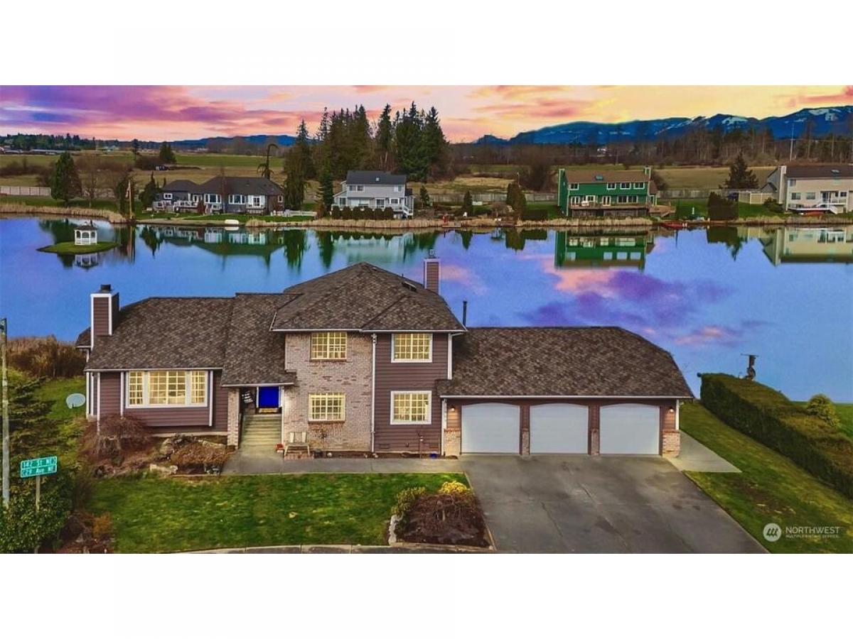 Picture of Home For Sale in Marysville, Washington, United States