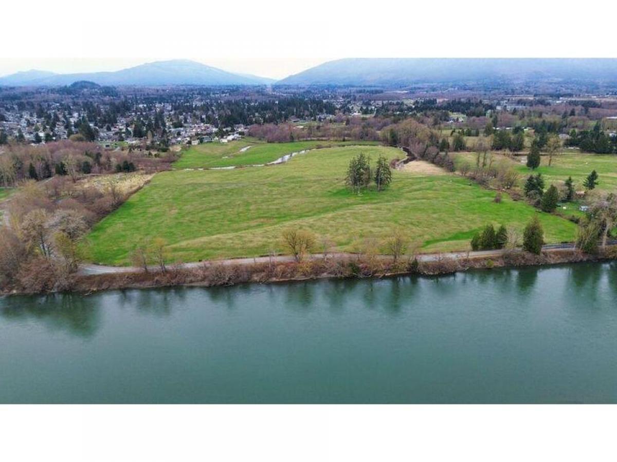 Picture of Home For Sale in Sedro Woolley, Washington, United States