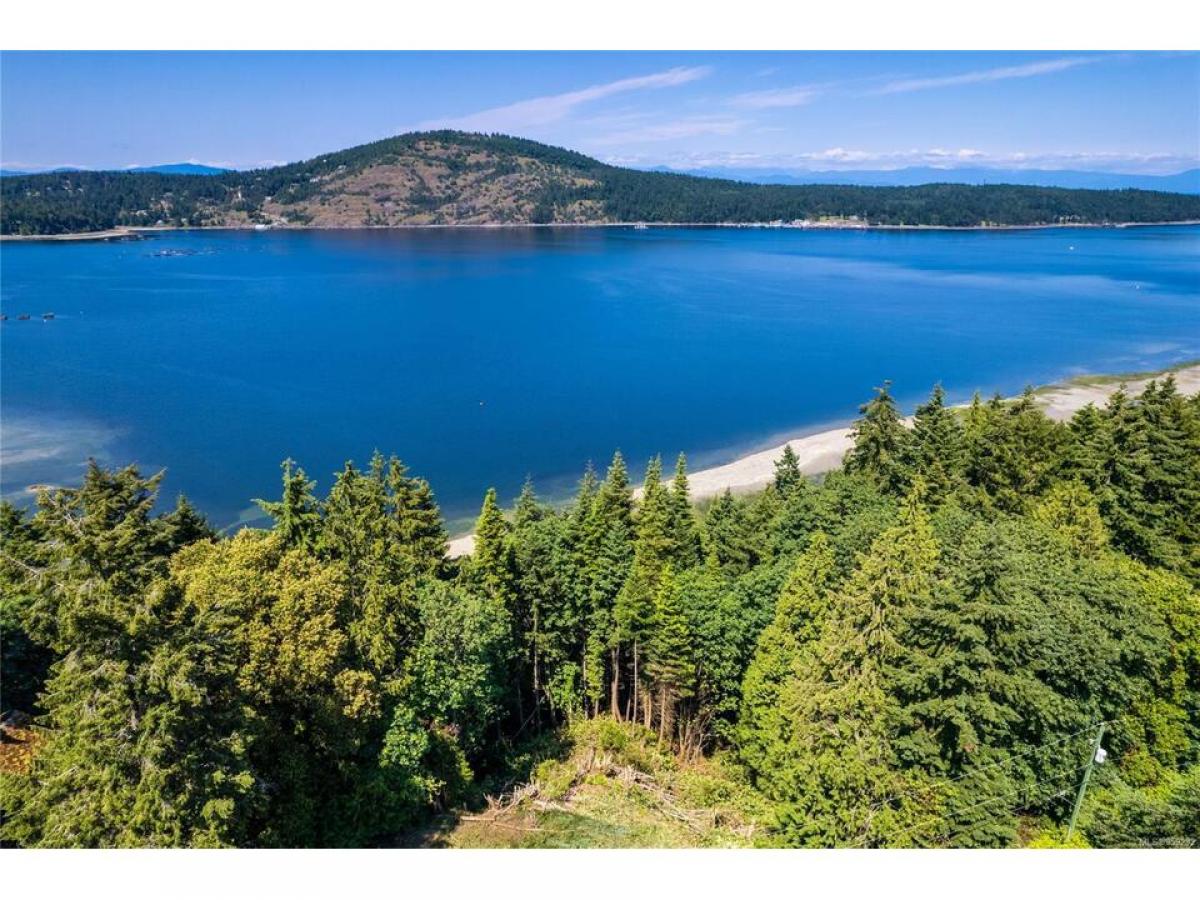 Picture of Residential Land For Sale in Lantzville, British Columbia, Canada