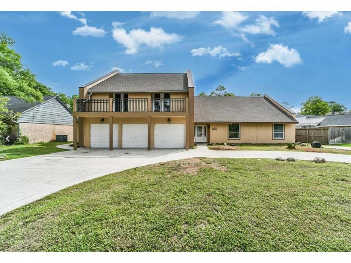 Picture of Home For Sale in La Porte, Texas, United States