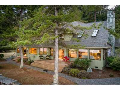 Home For Sale in Anacortes, Washington