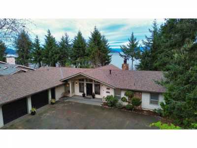 Home For Sale in Anacortes, Washington