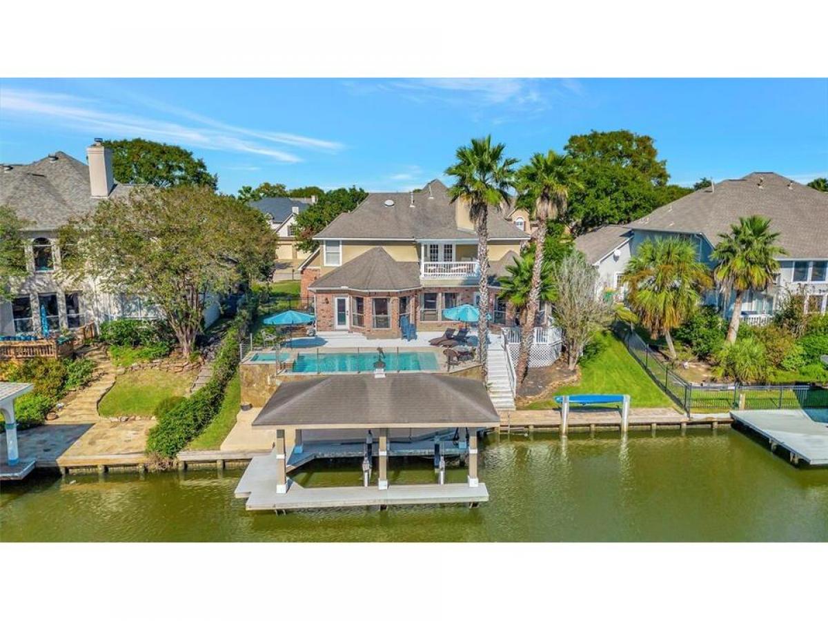 Picture of Home For Sale in Seabrook, Texas, United States