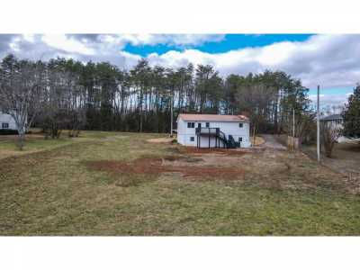 Home For Sale in Etowah, Tennessee