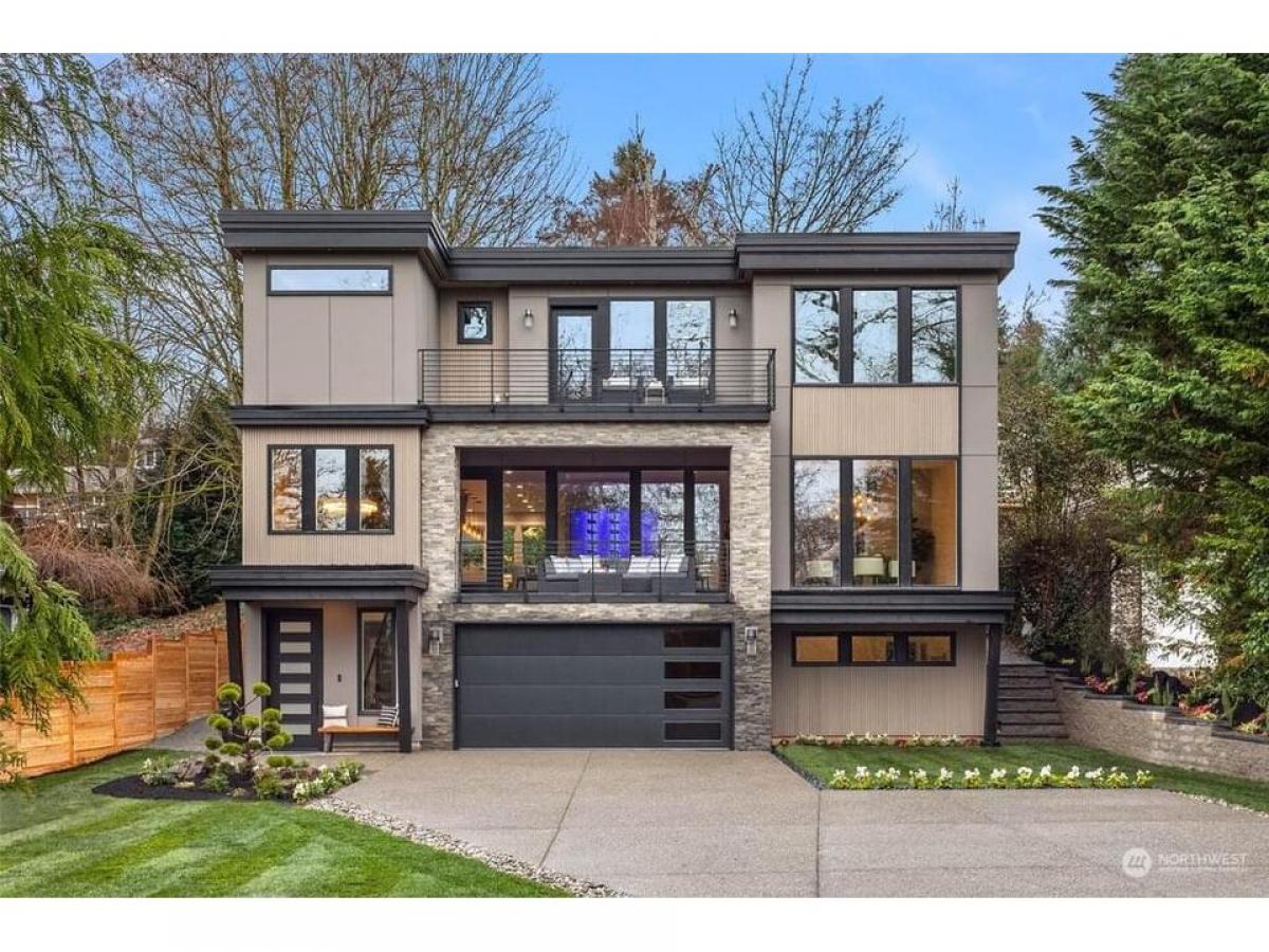 Picture of Home For Sale in Kirkland, Washington, United States