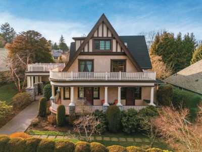 Home For Sale in Victoria, Canada