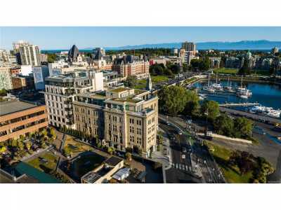 Condo For Sale in Victoria, Canada