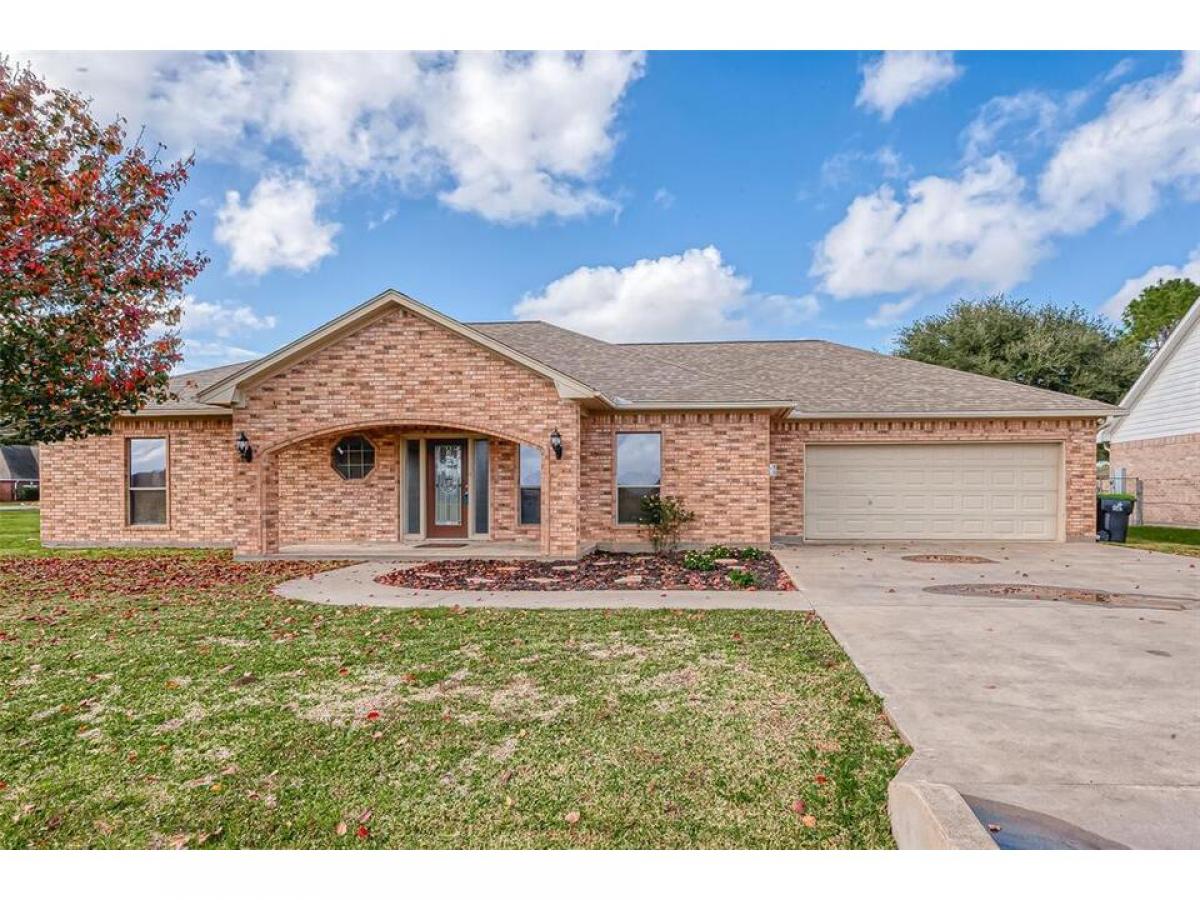 Picture of Home For Sale in Needville, Texas, United States