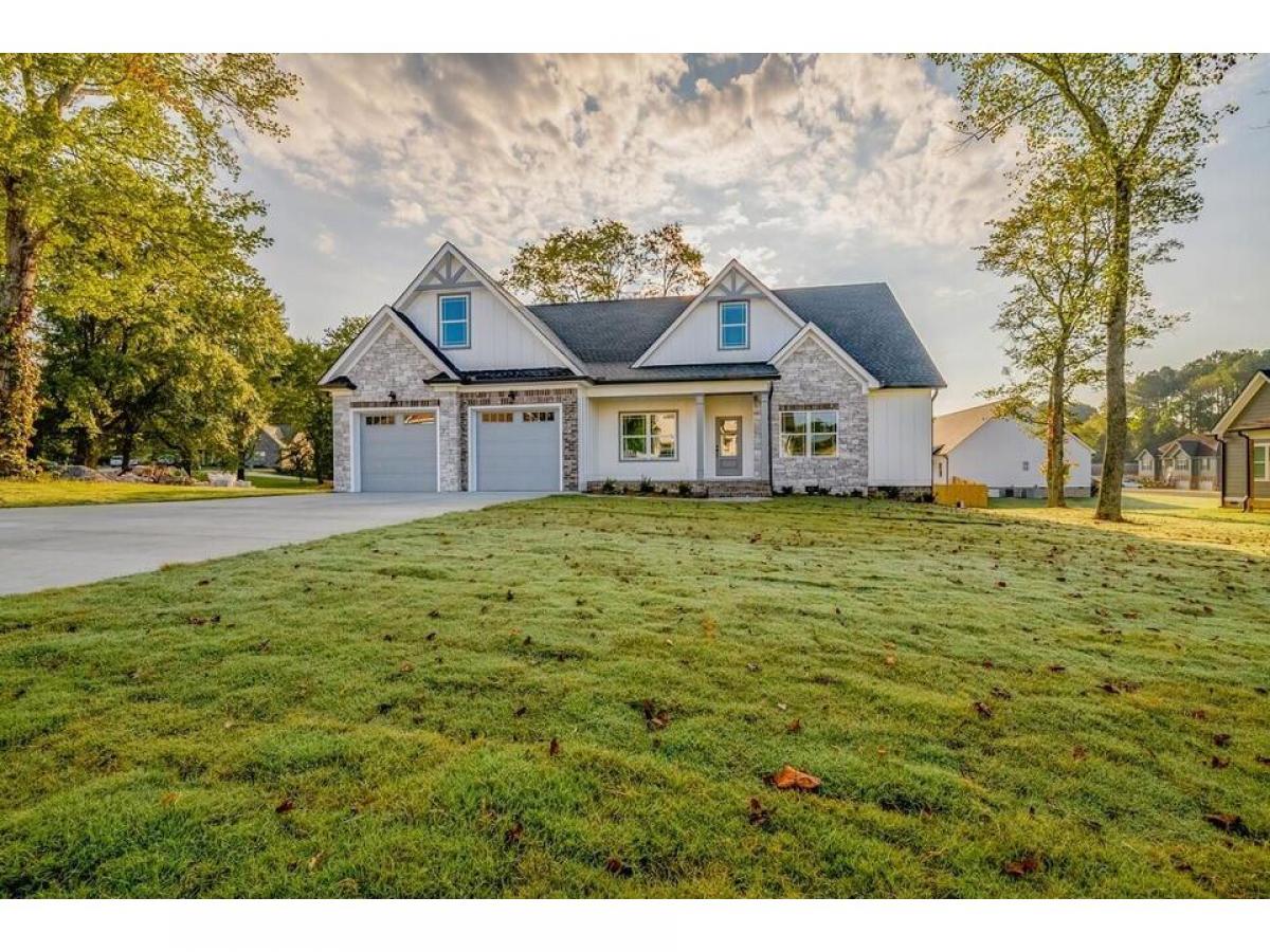 Picture of Home For Sale in Rock Spring, Georgia, United States