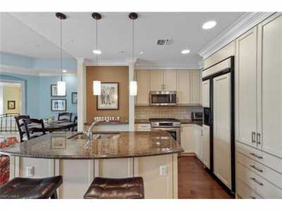 Condo For Sale in Naples, Florida