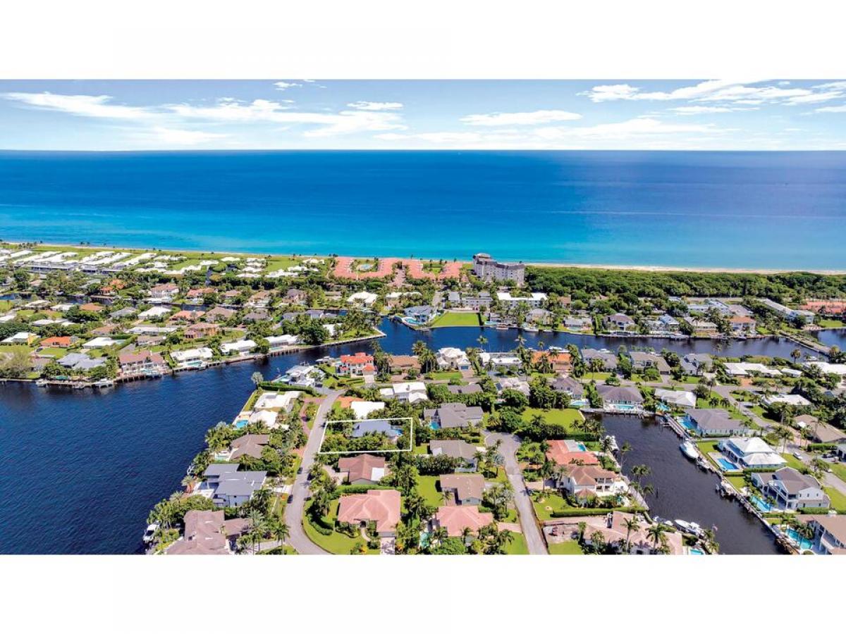 Picture of Home For Sale in Ocean Ridge, Florida, United States