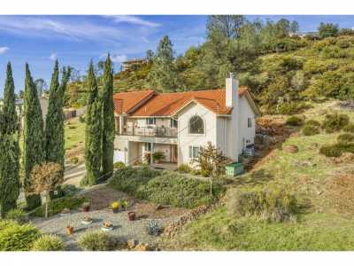 Home For Sale in Hidden Valley Lake, California