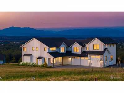 Home For Sale in Monroe, Washington