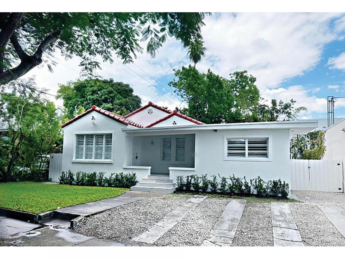 Picture of Home For Sale in Miami, Florida, United States