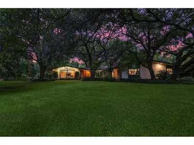 Home For Sale in El Lago, Texas