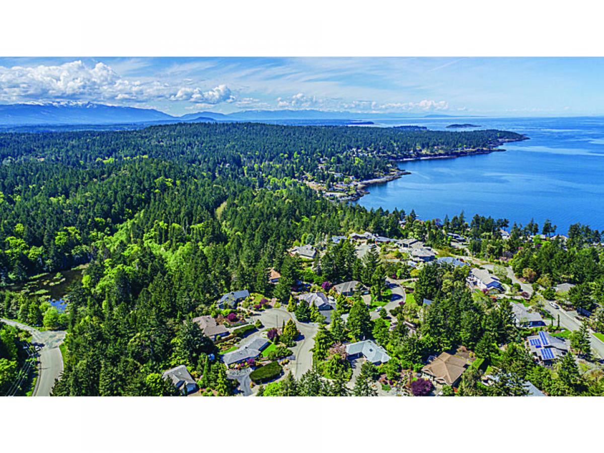 Picture of Residential Land For Sale in Nanoose Bay, British Columbia, Canada