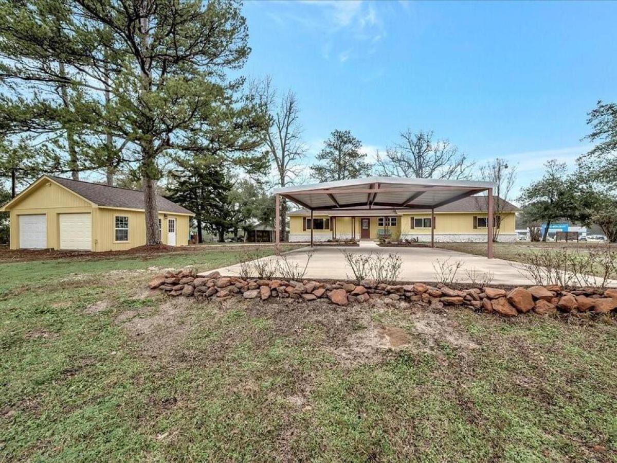 Picture of Home For Sale in Grapeland, Texas, United States