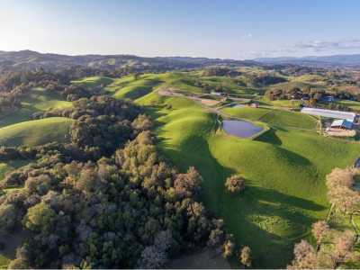 Residential Land For Sale in Healdsburg, California