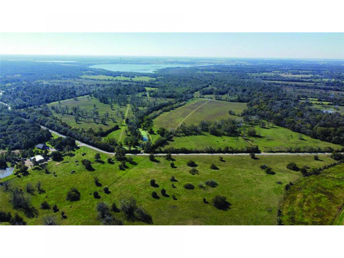 Picture of Residential Land For Sale in Boling, Texas, United States