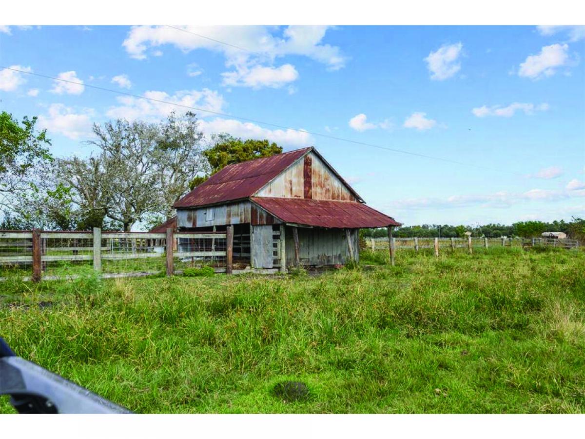 Picture of Residential Land For Sale in Needville, Texas, United States