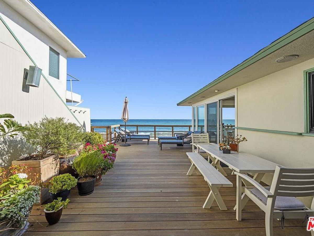 Picture of Home For Sale in Malibu, California, United States