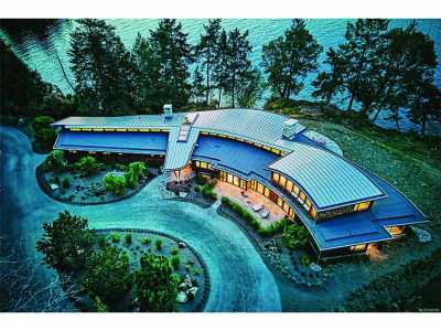 Home For Sale in Pender Island, Canada