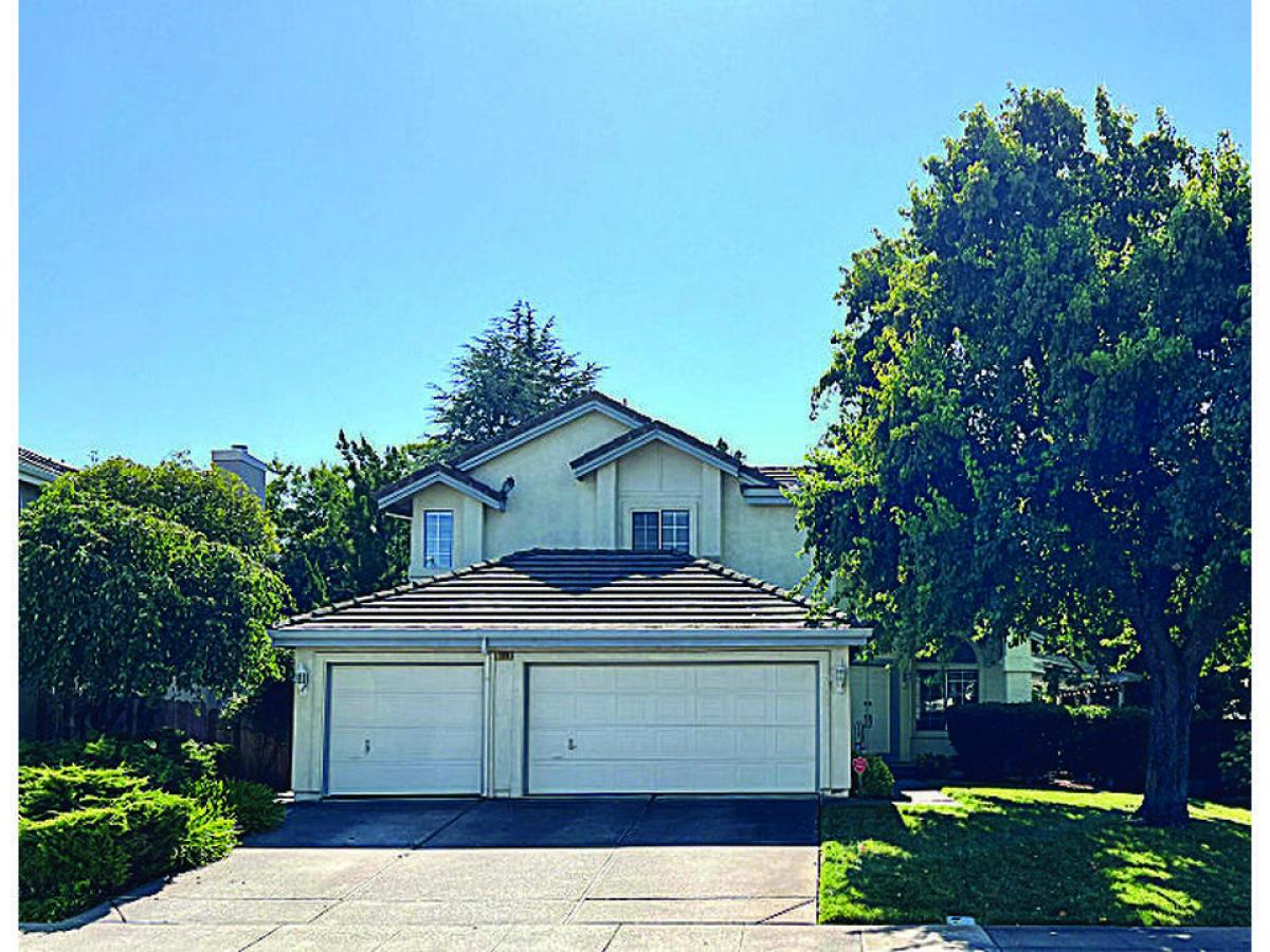 Picture of Home For Sale in Fairfield, California, United States