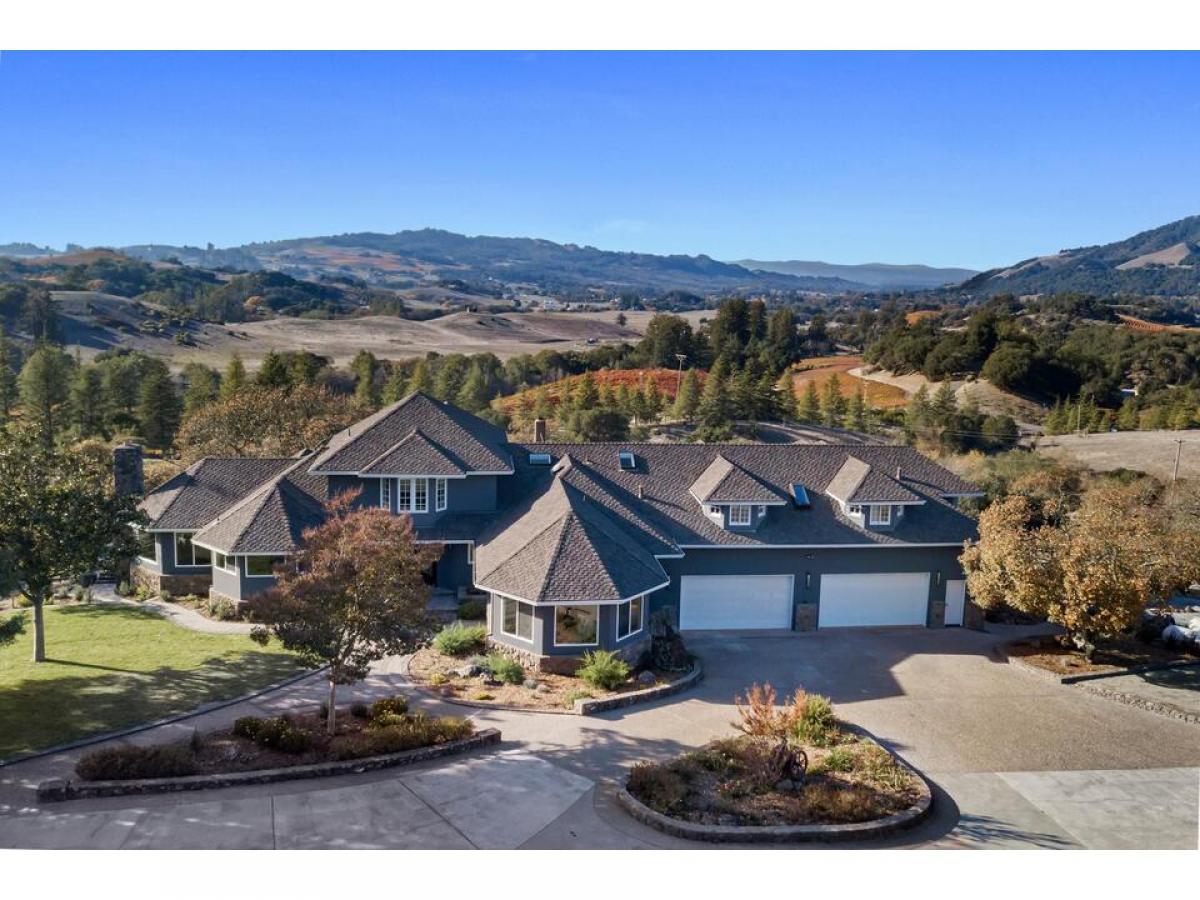 Picture of Home For Sale in Santa Rosa, California, United States