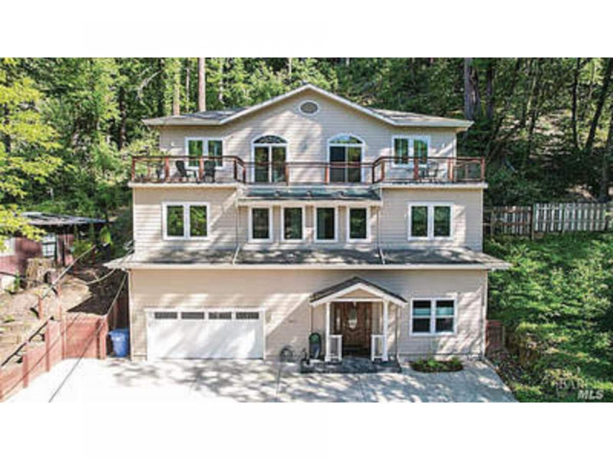 Picture of Home For Sale in Guerneville, California, United States