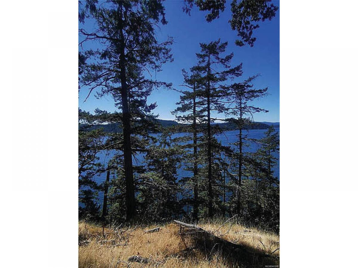 Picture of Residential Land For Sale in Mayne Island, British Columbia, Canada