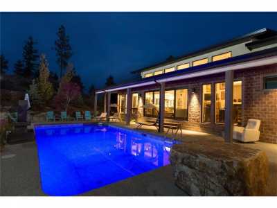 Home For Sale in Kelowna, Canada