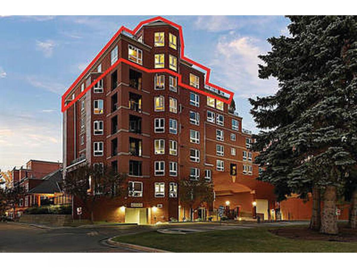 Picture of Condo For Sale in Calgary, Alberta, Canada