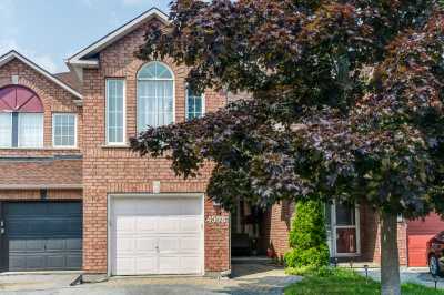 Home For Sale in Gloucester, Canada