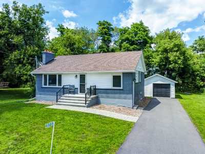 Home For Sale in Greely, Canada