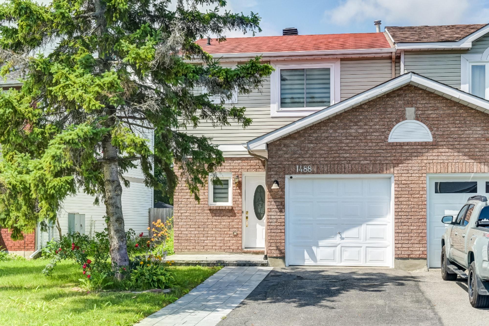 Picture of Home For Sale in Orleans, Ontario, Canada