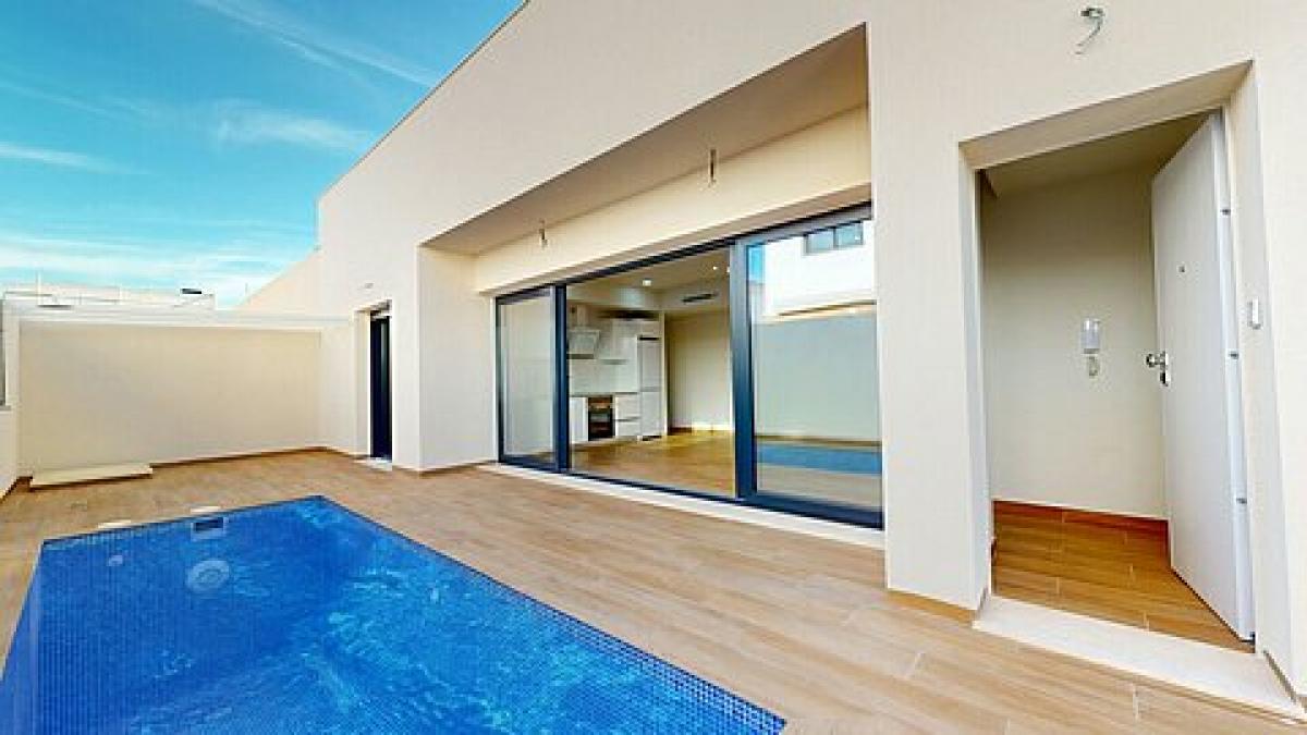 Picture of Villa For Sale in San Pedro Del Pinatar, Alicante, Spain