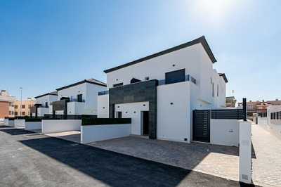 Home For Sale in Gran Alacant, Spain