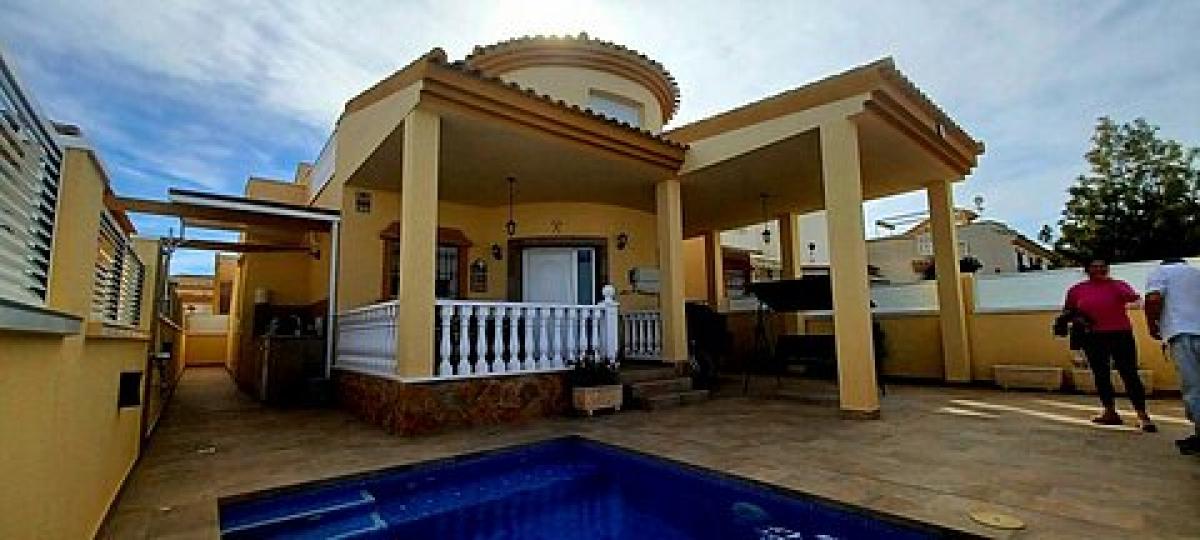 Picture of Villa For Sale in Pilar De La Horadada, Alicante, Spain