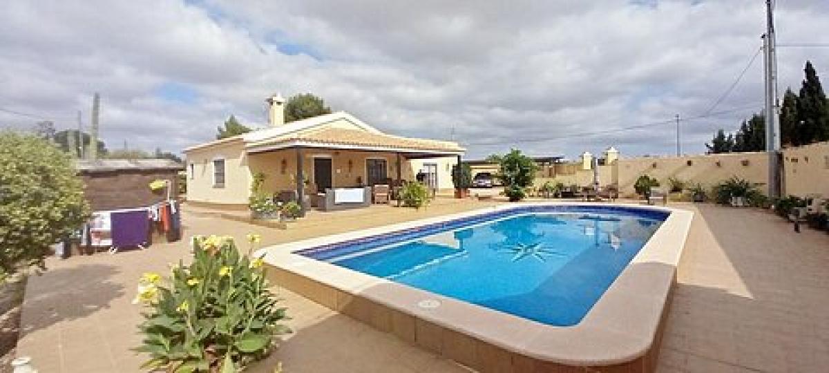 Picture of Villa For Sale in San Pedro Del Pinatar, Alicante, Spain