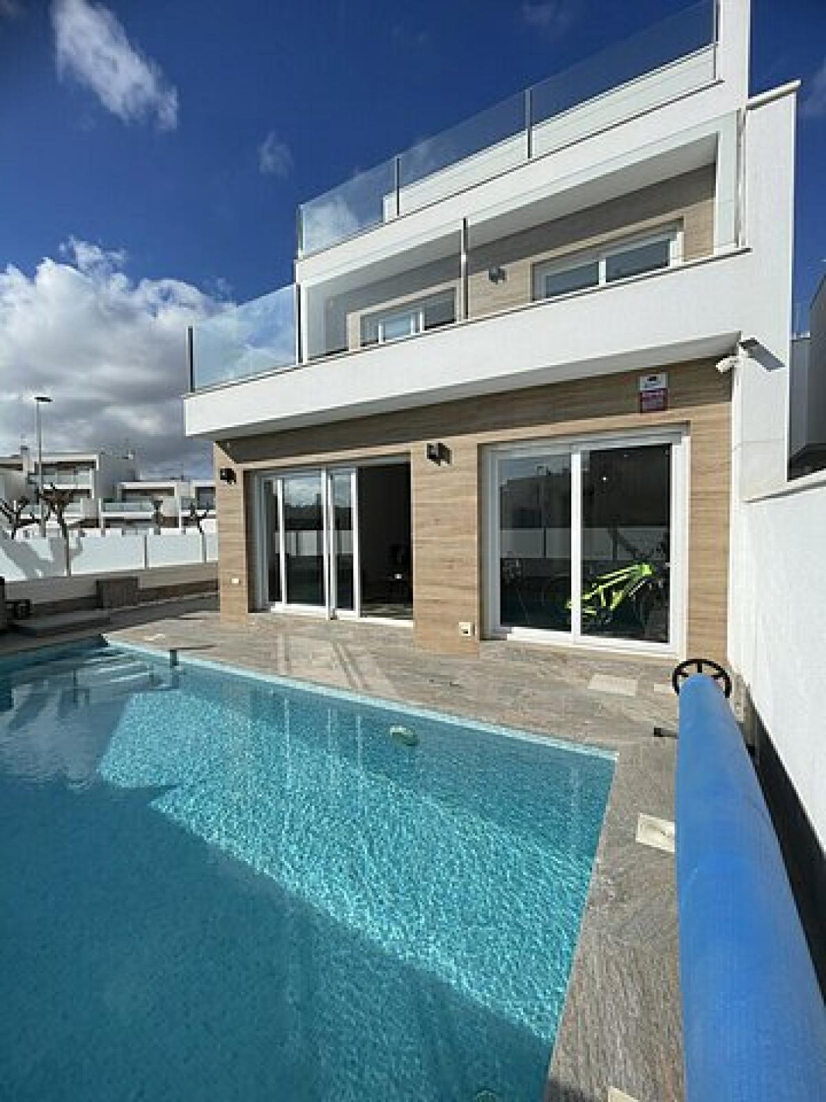 Picture of Villa For Sale in San Pedro Del Pinatar, Alicante, Spain