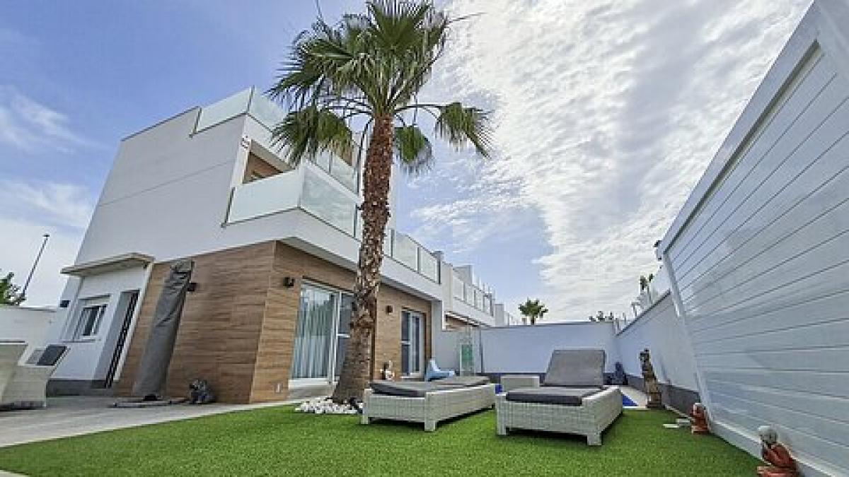 Picture of Villa For Sale in Pilar De La Horadada, Alicante, Spain