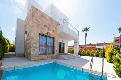 Villa For Sale in Los Alcazares, Spain