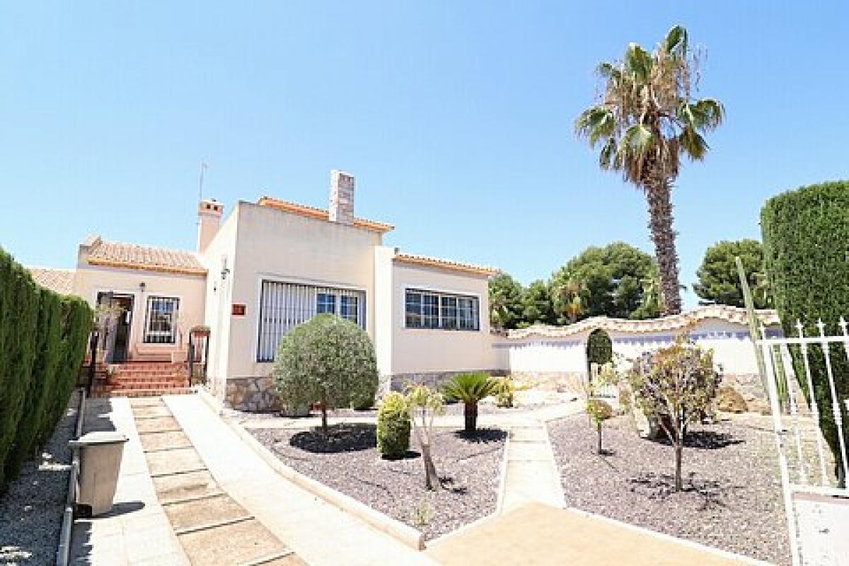 Picture of Villa For Sale in Las Ramblas Golf, Alicante, Spain